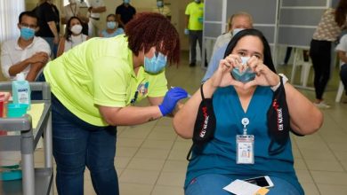 Photo of Aruba ha vacunado a más de 2.000 personas contra el covid19 y aspira relajar sus restricciones desde abril