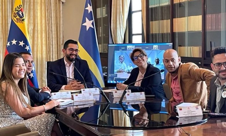 Photo of Celebran primer encuentro entre grupos parlamentarios de Venezuela y Curazao