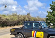 Photo of Detienen en Aruba a siete venezolanos indocumentados que viajaron en una lancha con drogas y armas de fuego