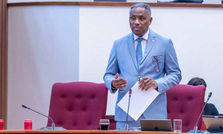 Photo of Colombianos y venezolanos encabezan lista de solicitudes de permisos de trabajo en Aruba